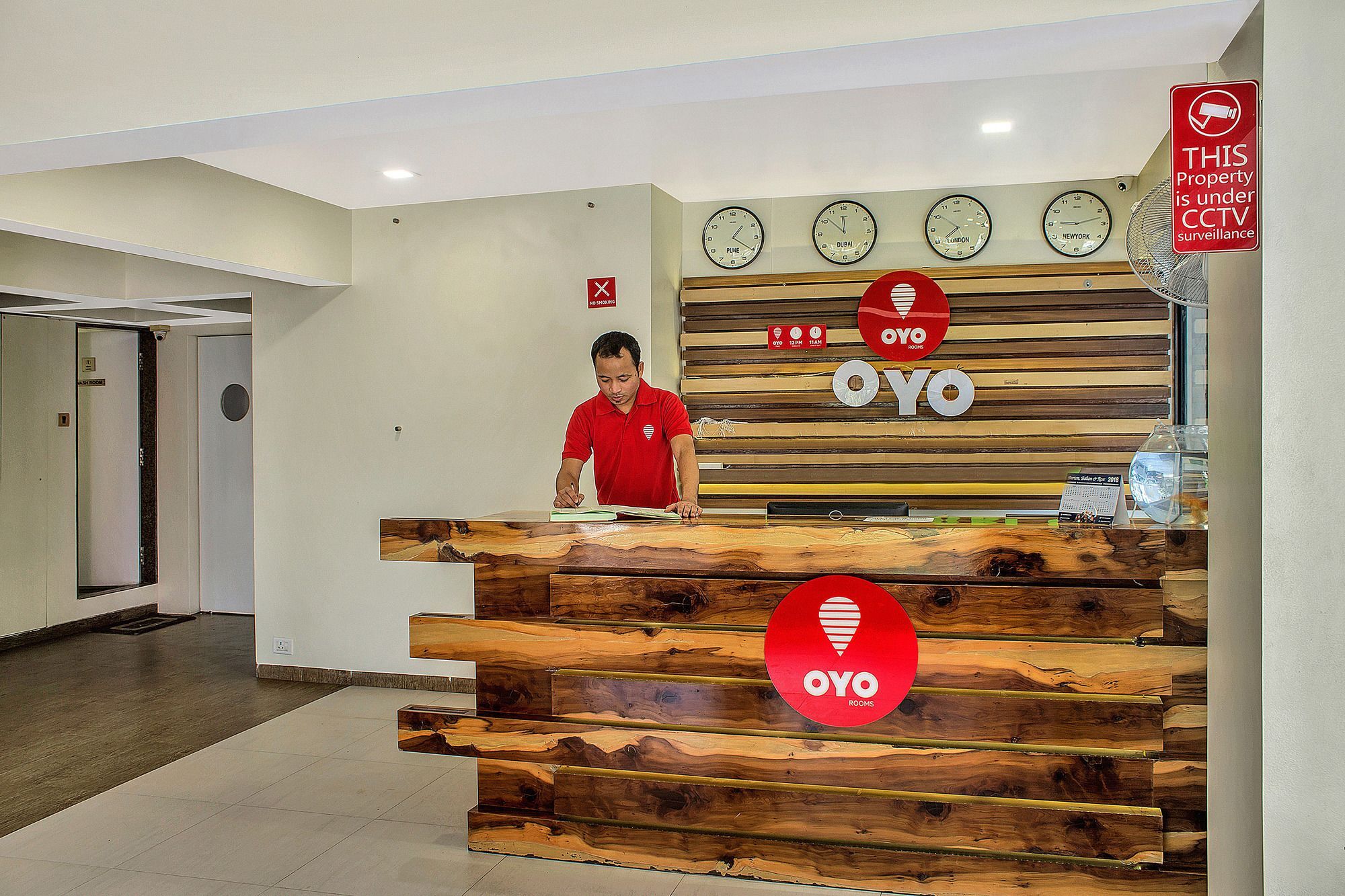 Oyo 11089 Hotel Deccan 8 Púna Kültér fotó